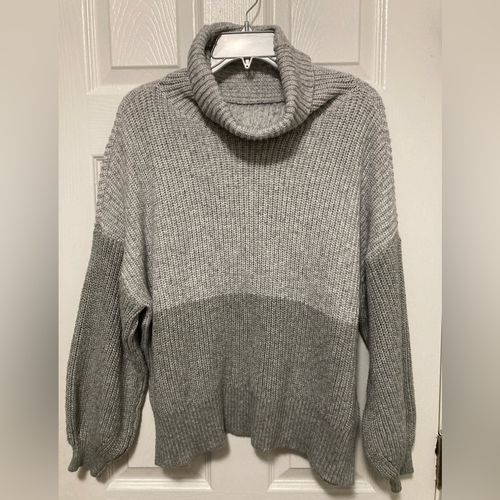 American Eagle Heather Gray Colorblock Chunky Knit Turtleneck Large Sweater#LW